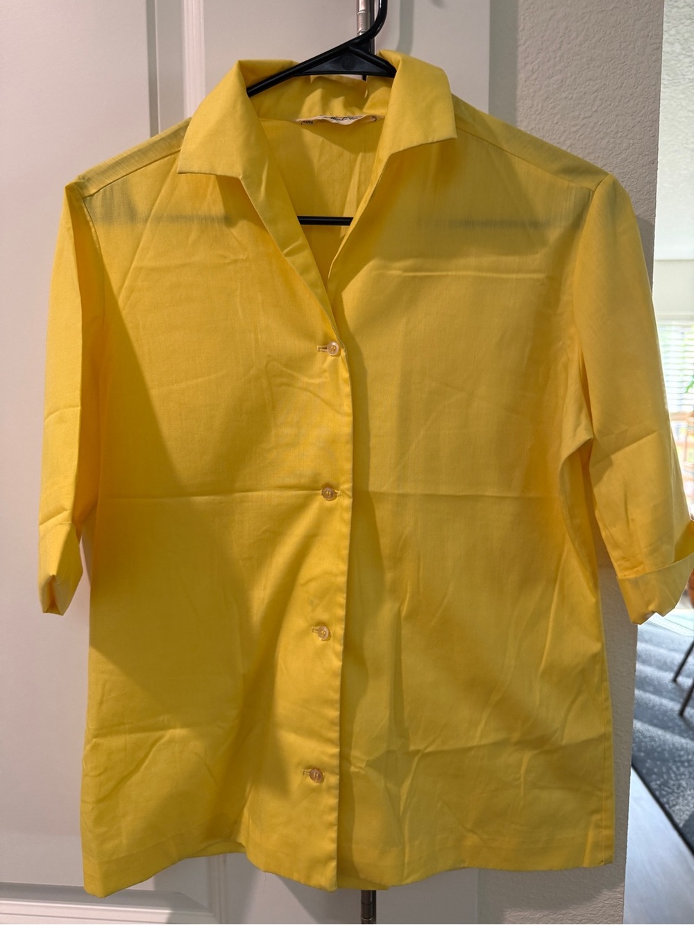 Vintage 1960’s- Lady Manhattan- Union Stamped- Bright Yellow Button-Up Shirt
